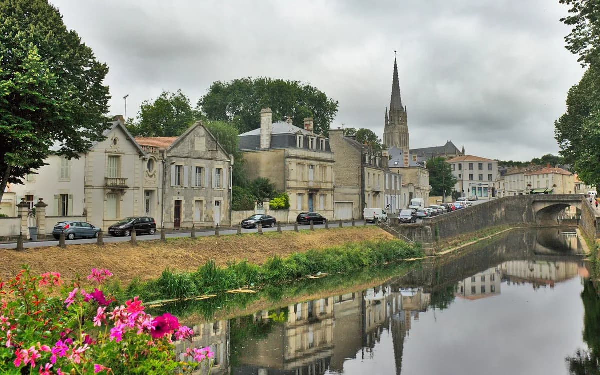 Fontenay-le-Comte, Pays de la Loire — jeu de piste à Fontenay-le-Comte