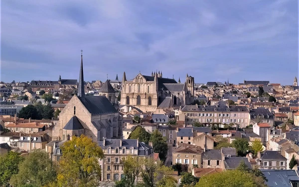 Poitiers, Nouvelle-Aquitaine — jeu de piste à Poitiers