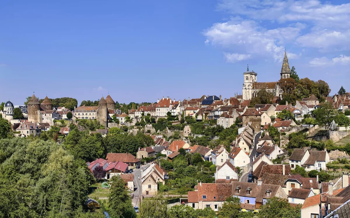 Semur-en-Auxois, Bourgogne-Franche-Comté — jeu de piste à Semur-en-Auxois