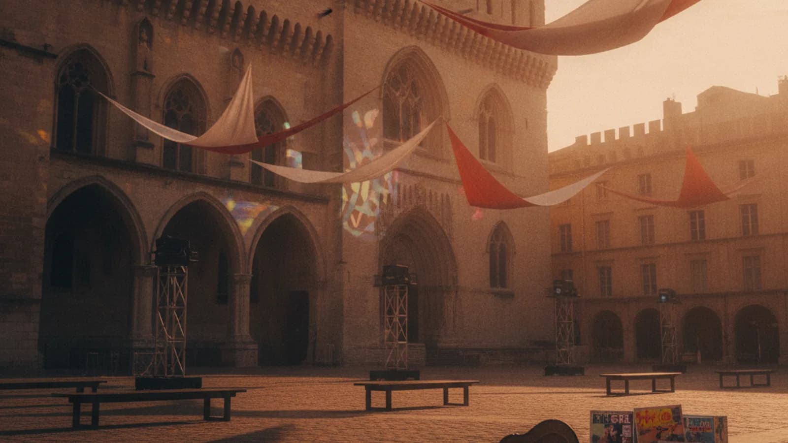Jeu de piste à Avignon : Avignon : La Scène Éphémère des Papes